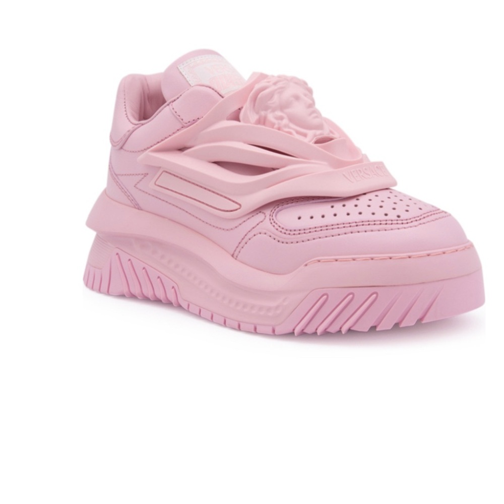 Versace Odissea Low-Top Sneakers with 3D Medusa detail - Light Pink